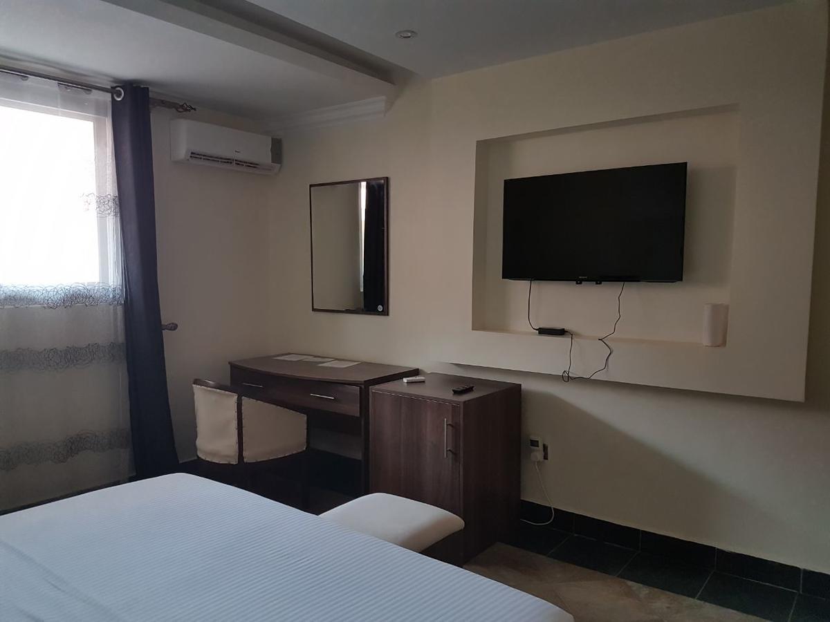 Lodwar Ceamo Prestige Lodge المظهر الخارجي الصورة